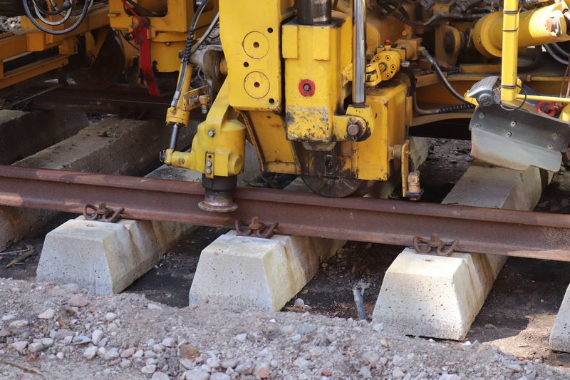 BAM Stopmachine met het fabrieksnummer 1214 en het UIC-nummer 99 84 942 8 702-7.